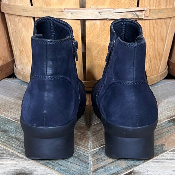 Cloudsteppers by Clarks Caddell Tropic Blue Faux Nubuck Ankle Boot Women Size 11 - Picture 6 of 12